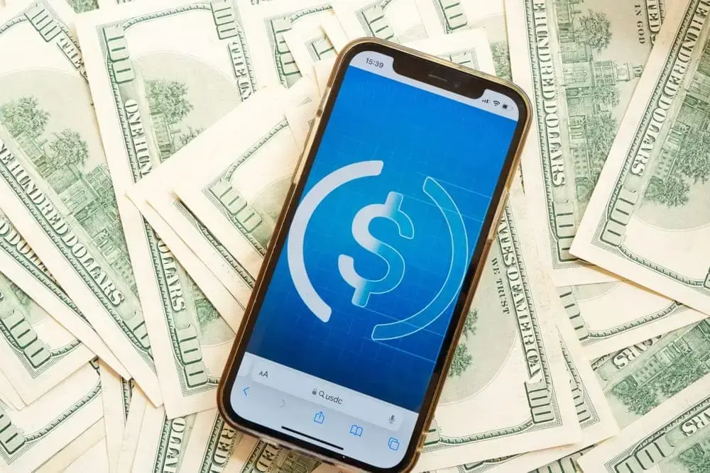 como funciona una stablecoin